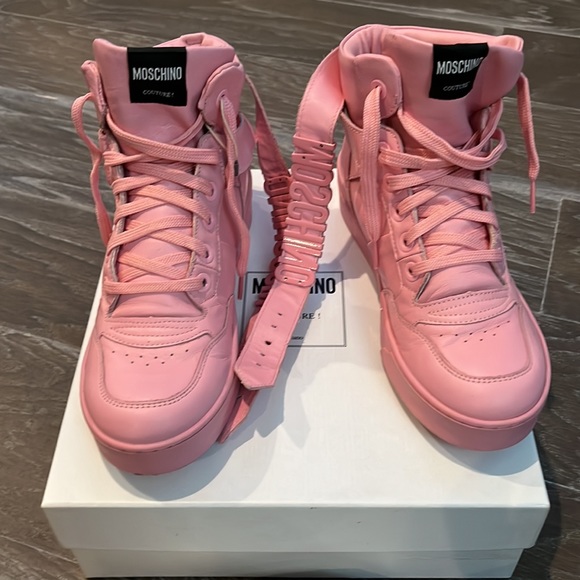 Women’s high top moschino sneaker - Picture 16 of 16